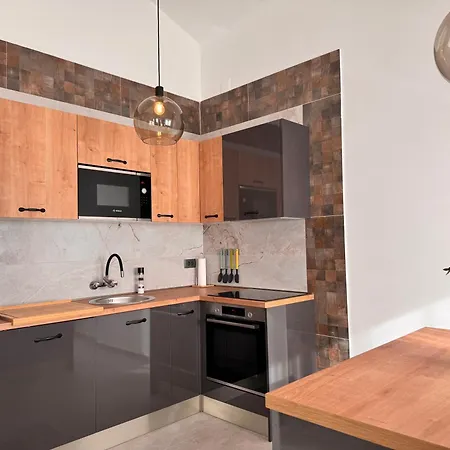Chic Spacious Surrounded By Nature Near Opatija Lägenhet *