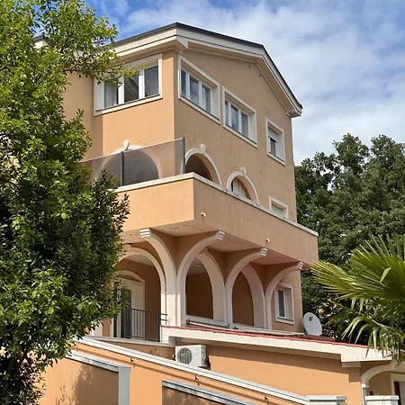 アパート Chic Spacious Surrounded By Nature Near Opatija