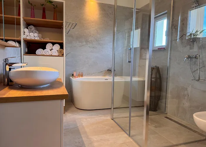 Chic Spacious Surrounded By Nature Near Opatija Matulji