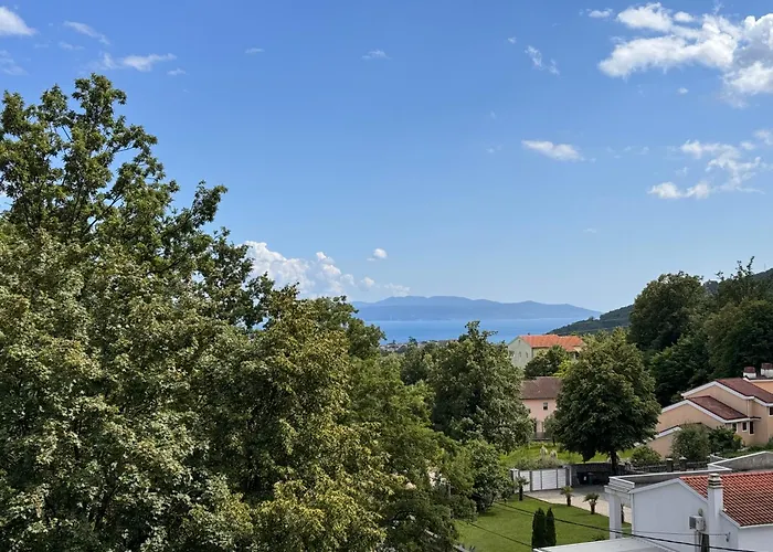 Chic Spacious Surrounded By Nature Near Opatija Appartamento