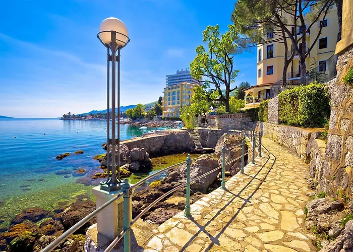 Chic Spacious Surrounded By Nature Near Opatija Appartamento Matulji