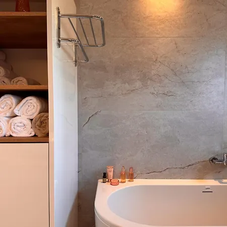 Chic Spacious Surrounded By Nature Near Opatija