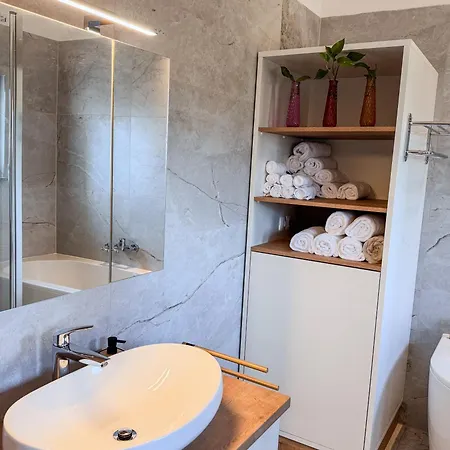 Chic Spacious Surrounded By Nature Near Opatija Apartment *