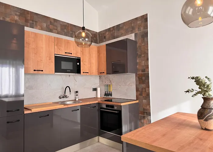 Chic Spacious Surrounded By Nature Near Opatija Apartman *